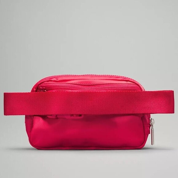 NWT Lululemon Everywhere Belt Bag 1L - Cherry Mist - Picture 2 of 6